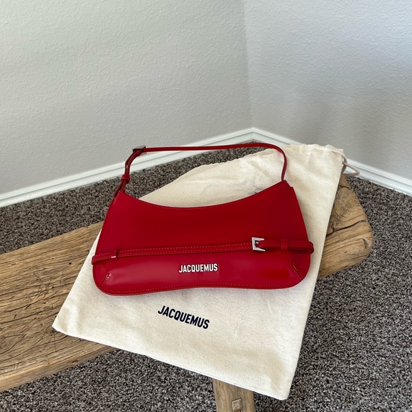 JACQUEMUS LE BISOU BELTED SHOULDER BAG in RED - Picture 1 of 16